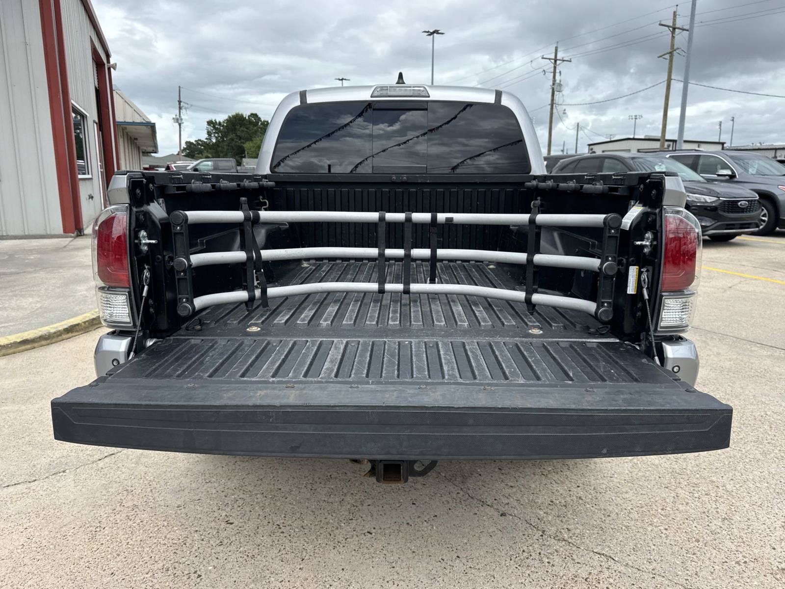 Used 2021 Toyota Tacoma Limited RWD image 8