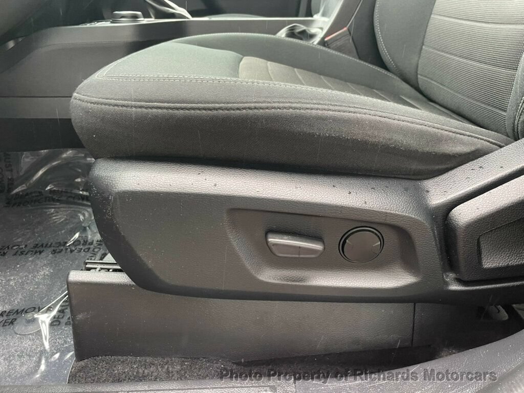 Used 2019 Ford Ranger XLT w/ Equipment Group 302A Luxury AWD/4WD image 11