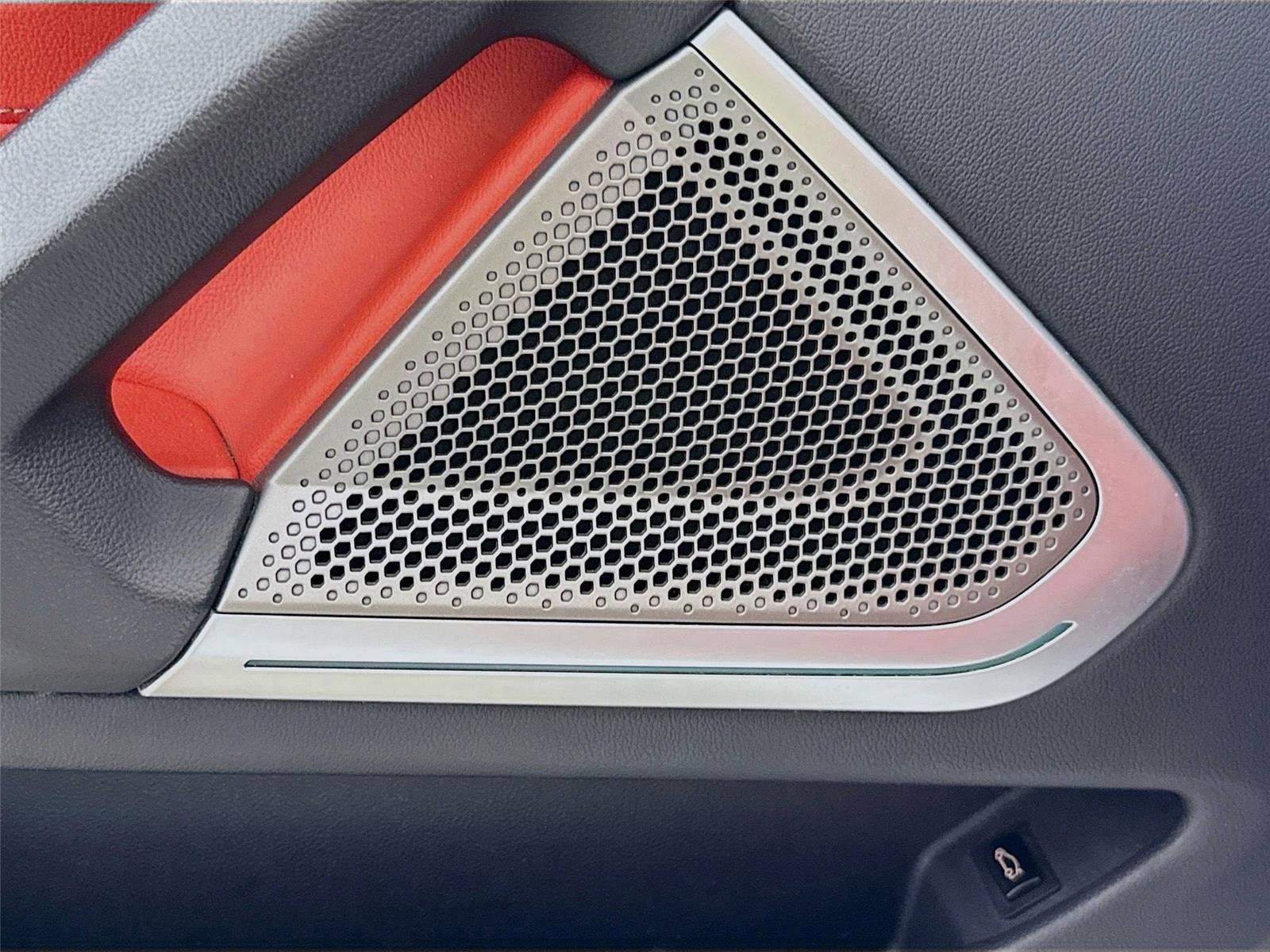 Used 2022 BMW Z4 sDrive30i w/ Dynamic Handling Package image 18