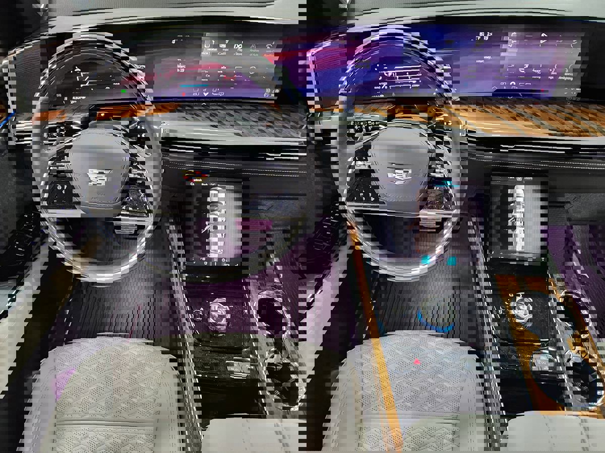 Used 2025 Cadillac Escalade ESV Sport Platinum image 52