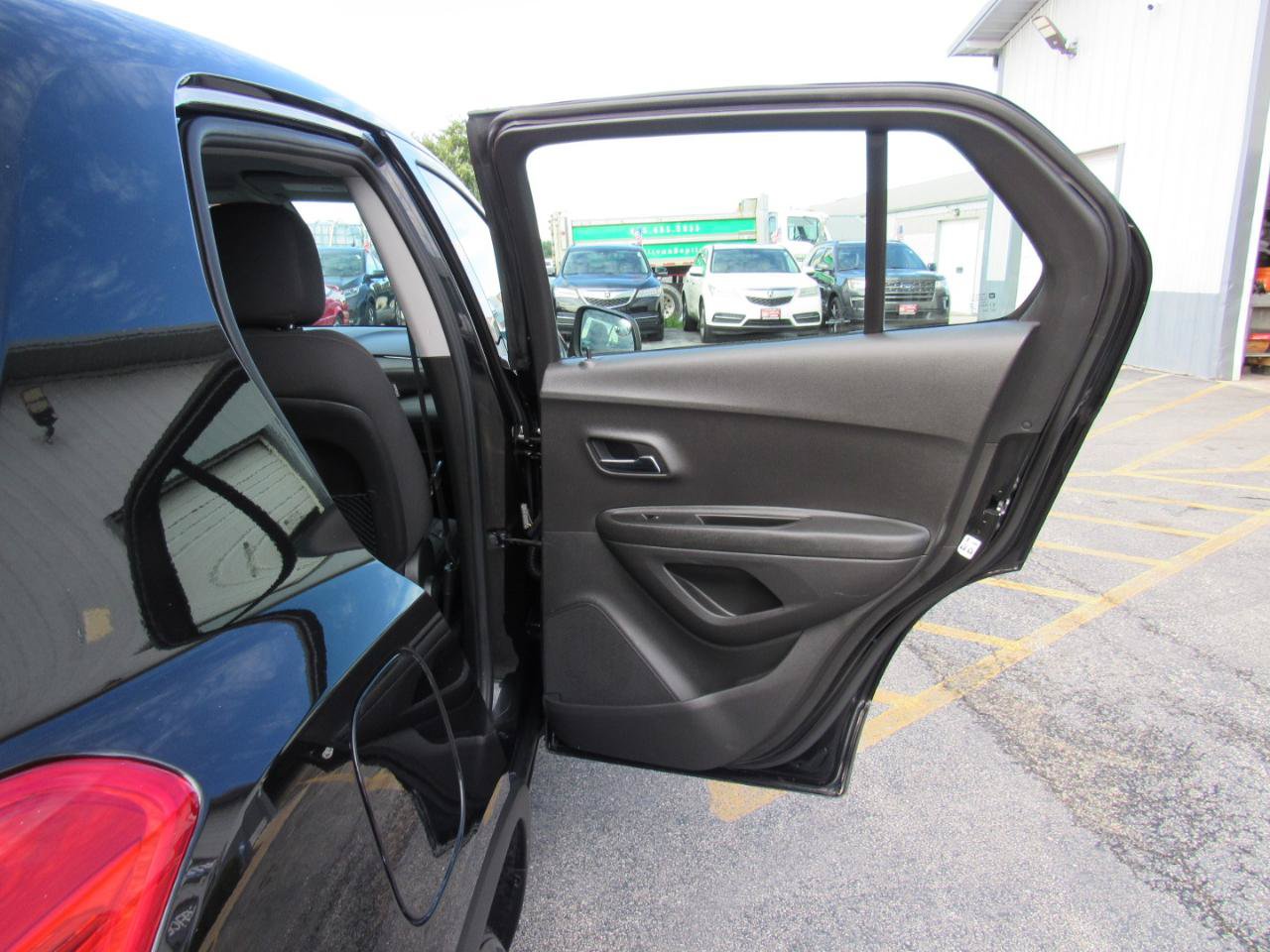 Used 2021 Chevrolet Trax LS w/ Tint and Cruise Package FWD image 28