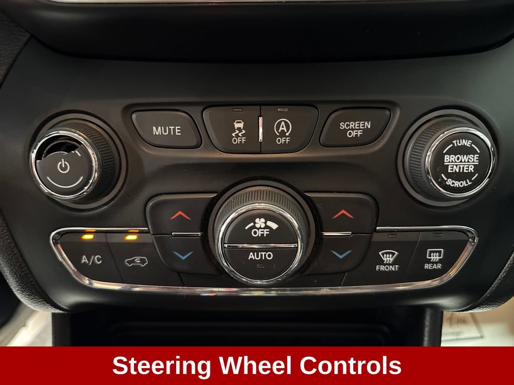 Used 2020 Jeep Cherokee Limited FWD image 16