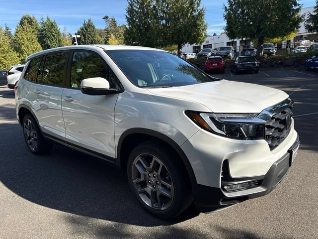 Used 2023 Honda Passport EX-L image 2