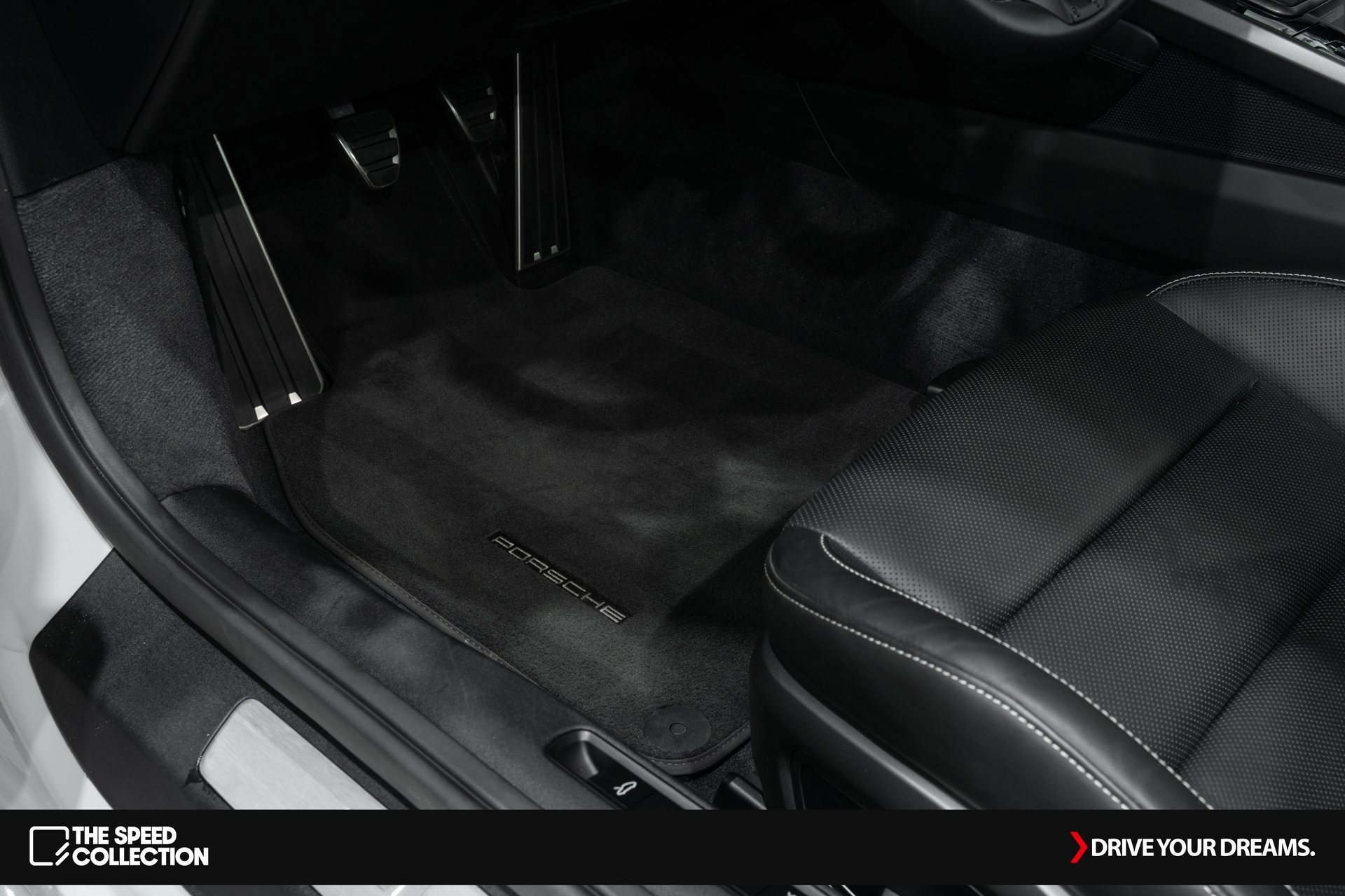 Used 2022 Porsche 911 Carrera S w/ Premium Package image 16