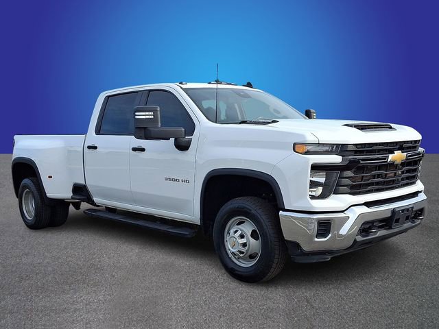 Used 2024 Chevrolet Silverado 3500 W/T image 3