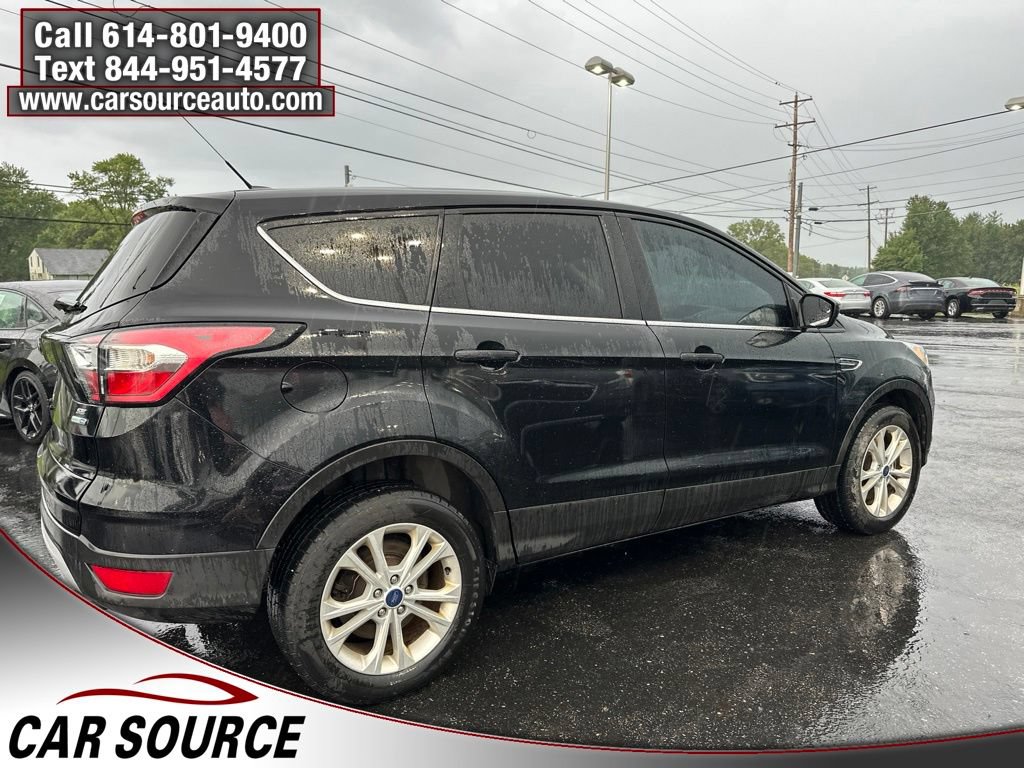 Used 2017 Ford Escape SE AWD/4WD image 9
