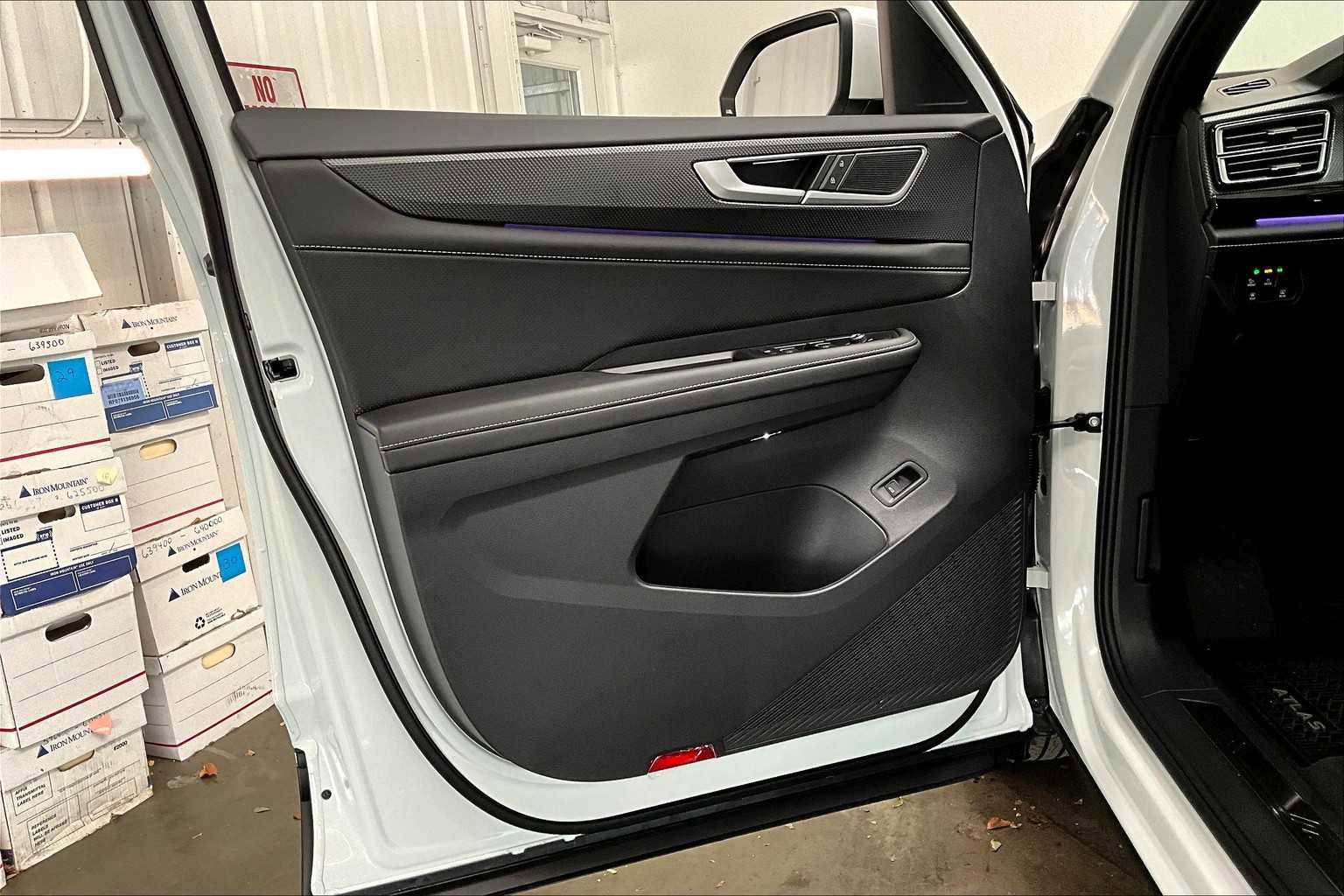 New 2026 Volkswagen Atlas Cross Sport SEL image 24