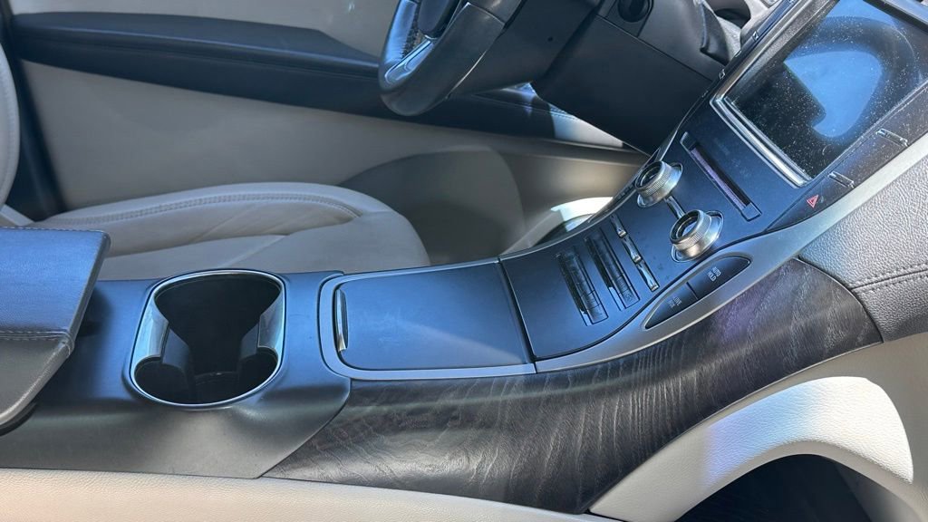 Used 2019 Lincoln Nautilus Reserve FWD image 6