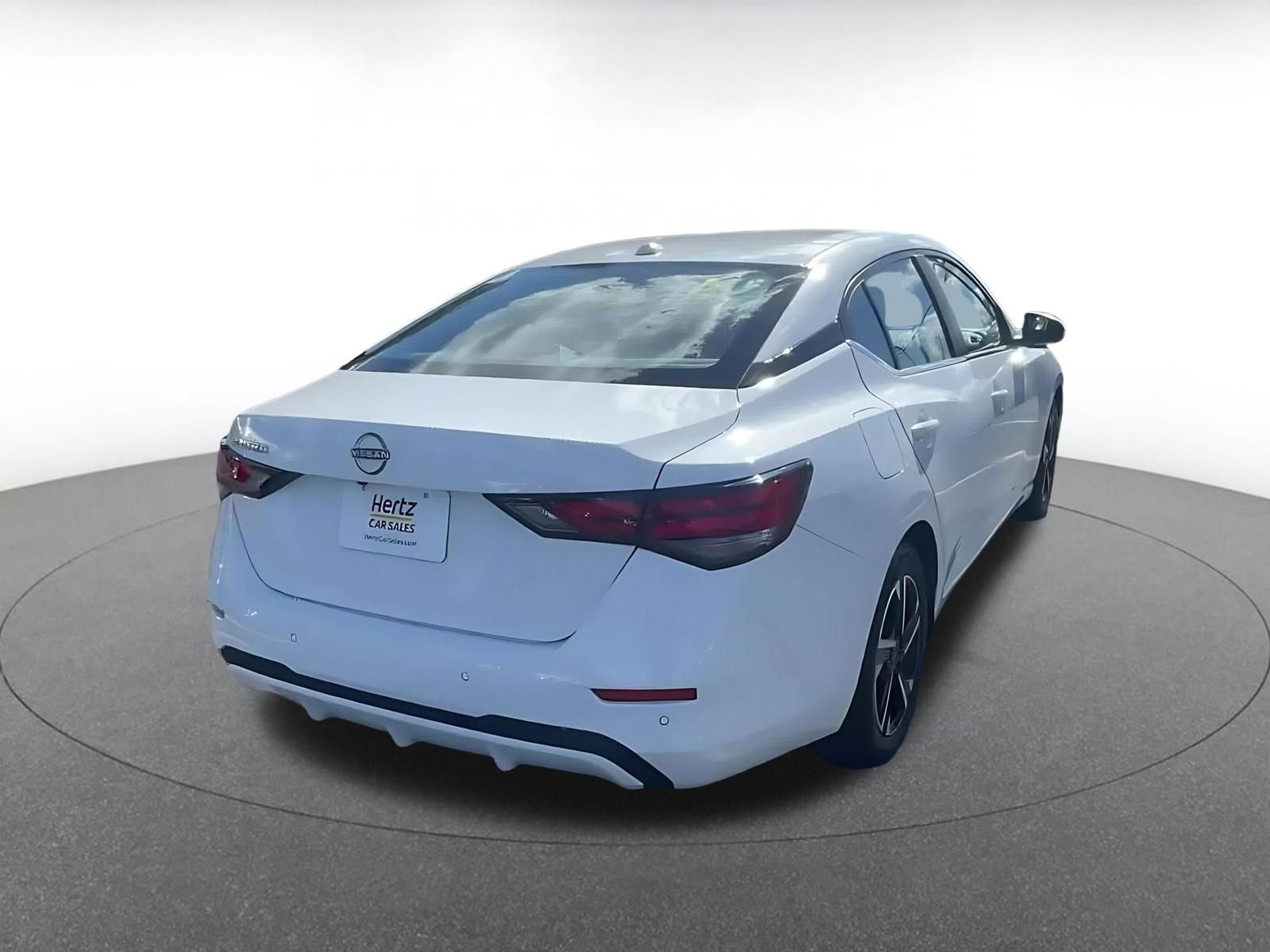 Used 2025 Nissan Sentra SV FWD image 14