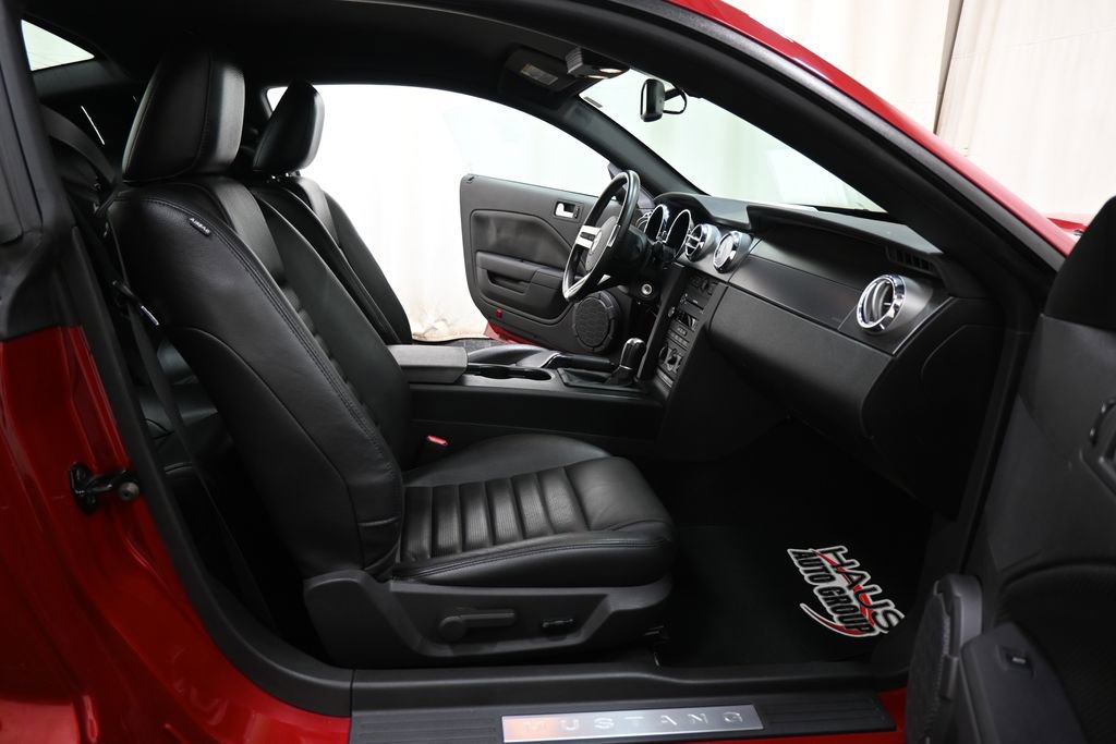 Used 2008 Ford Mustang GT Premium image 8