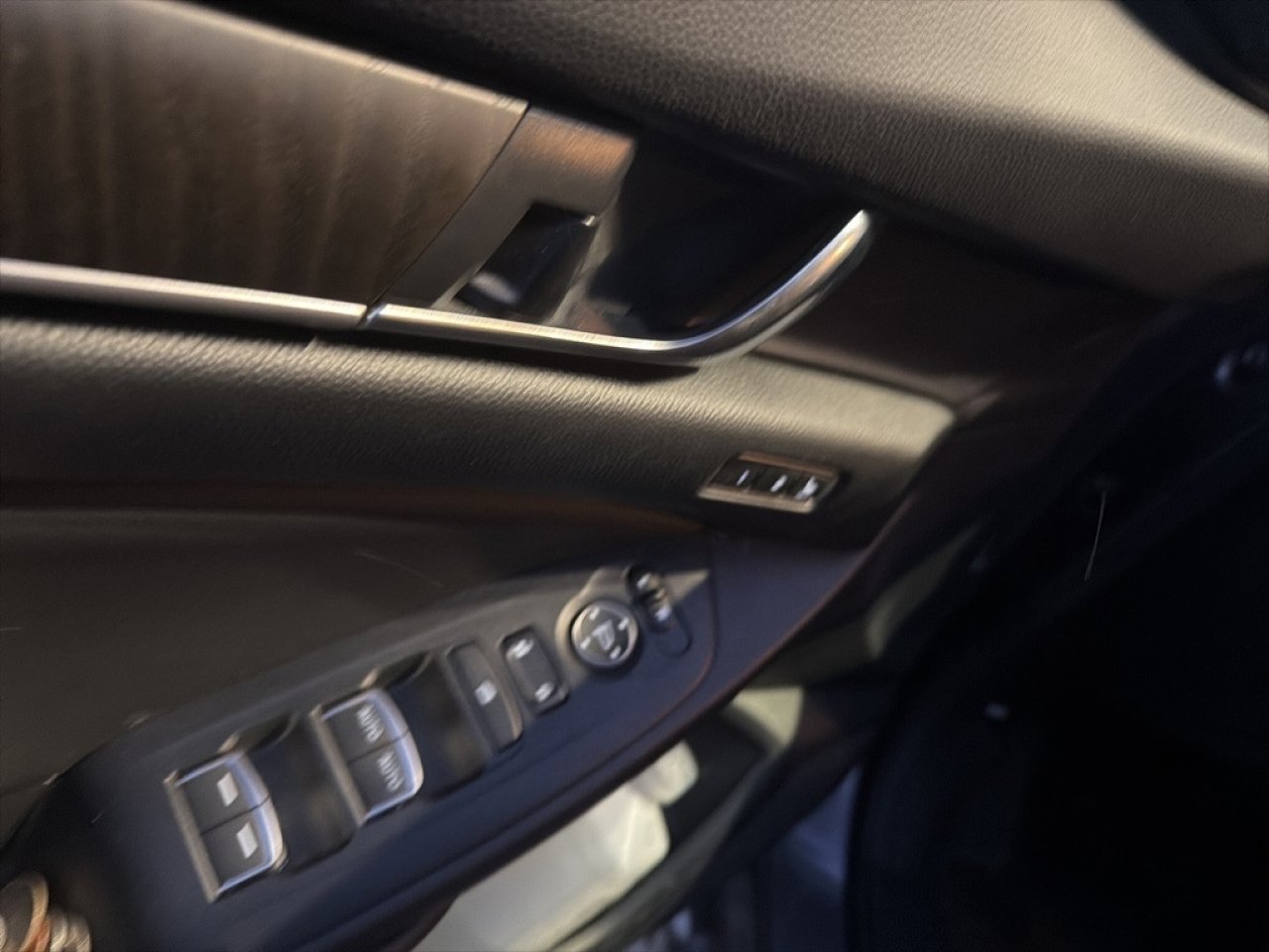 Used 2020 Honda Accord EX-L image 13