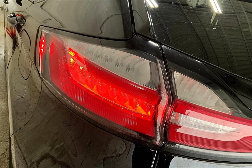 Used 2023 Ford Edge ST-Line image 23