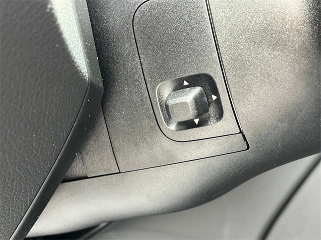 Used 2024 Mercedes-Benz GLC 300 image 33