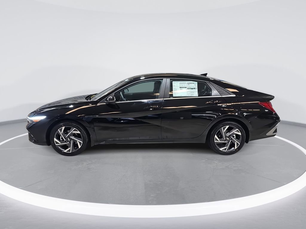New 2026 Hyundai Elantra Limited image 8