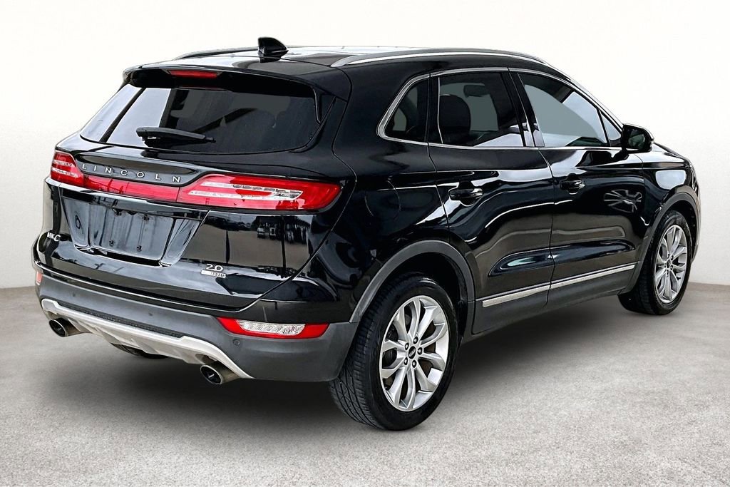 Used 2016 Lincoln MKC Select w/ Select Plus Package FWD image 2