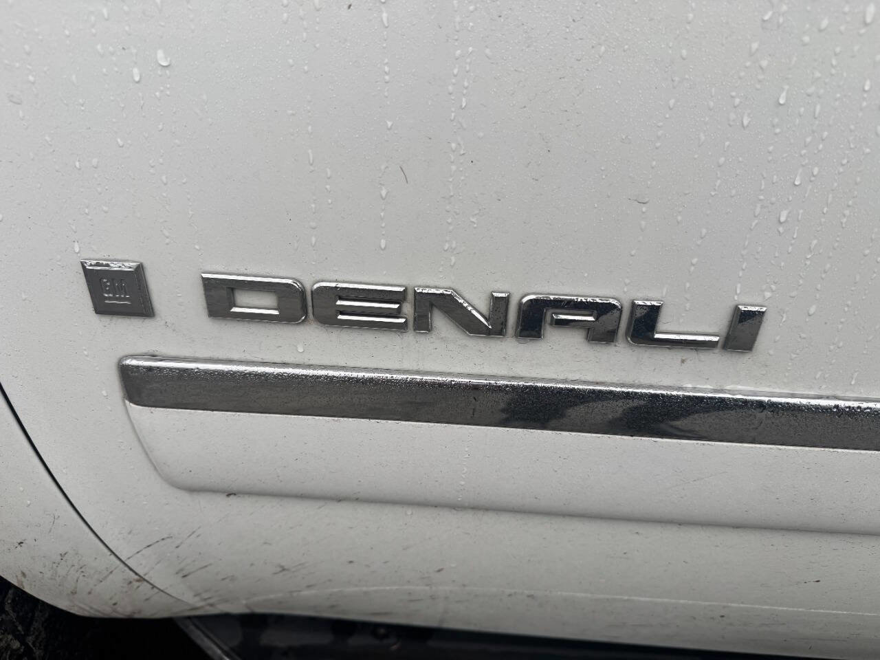 Used 2009 GMC Yukon XL Denali AWD/4WD image 6