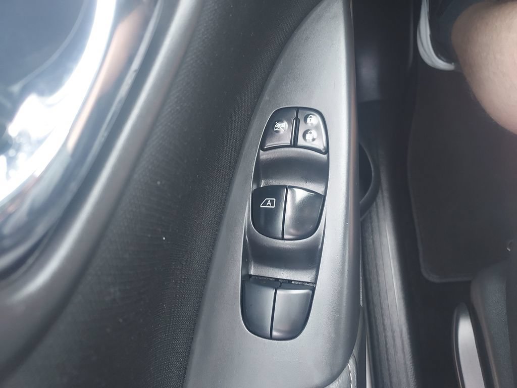 Used 2019 Nissan Sentra S FWD image 24