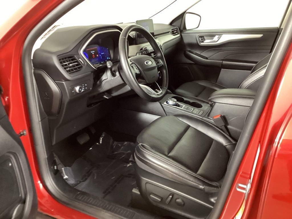 Used 2022 Ford Escape SEL w/ Technology Package AWD/4WD image 28