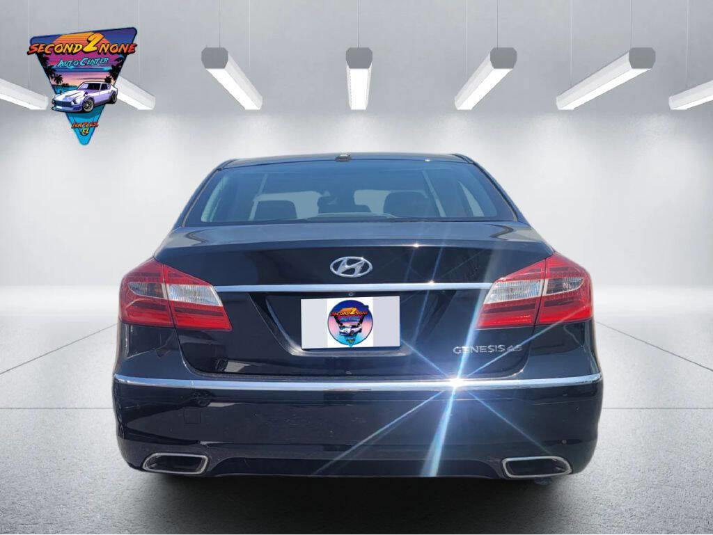 Used 2012 Hyundai Genesis 4.6 RWD image 5