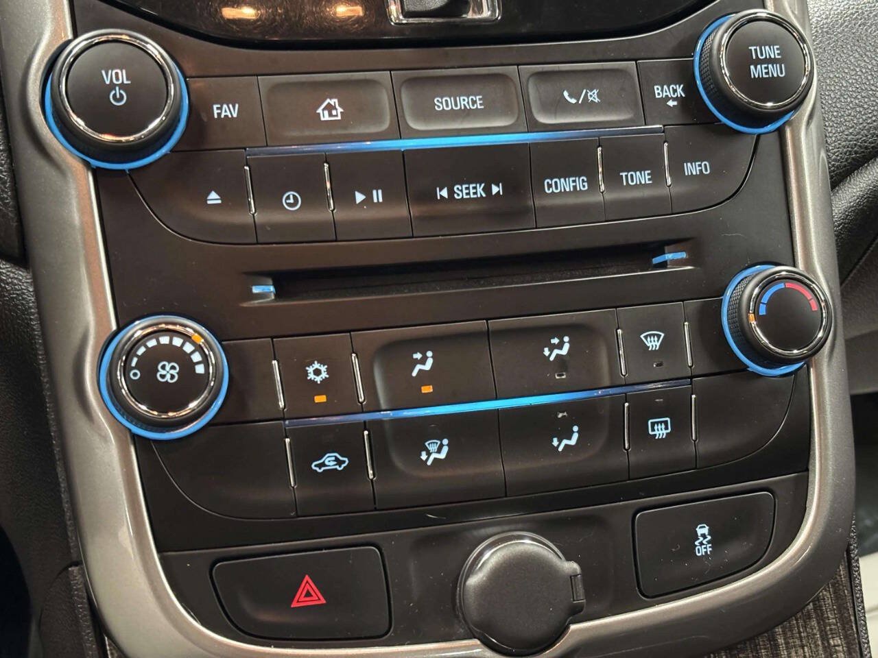 Used 2014 Chevrolet Malibu LT FWD image 27