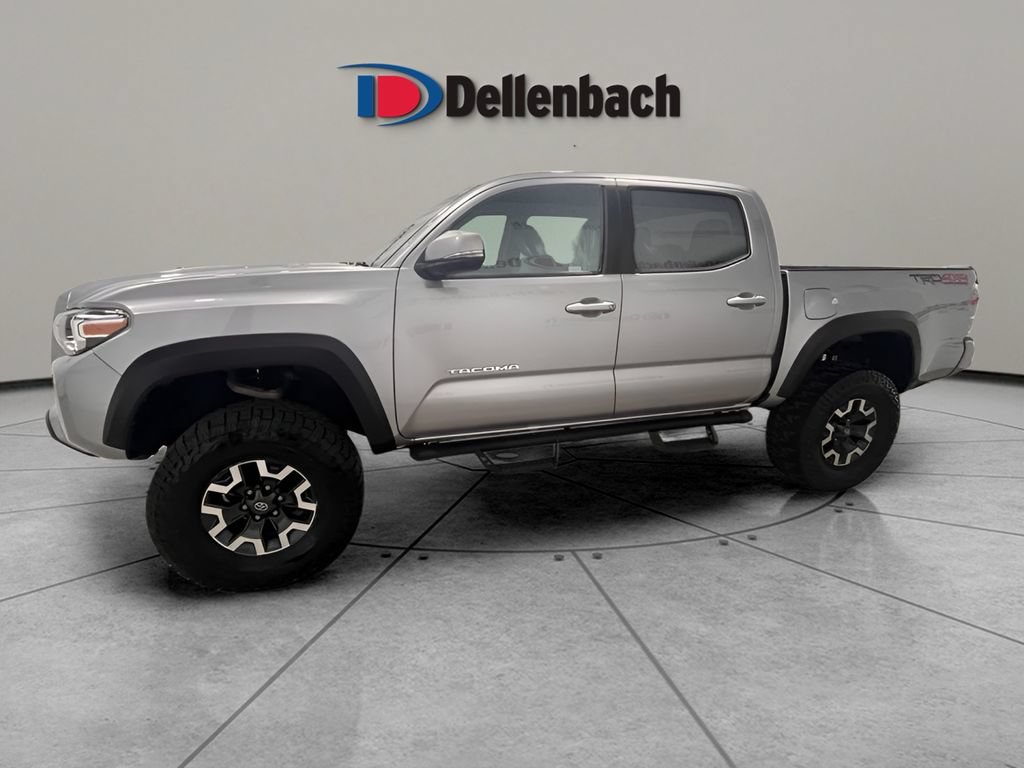 Used 2021 Toyota Tacoma TRD Off-Road w/ Technology Package AWD/4WD image 2
