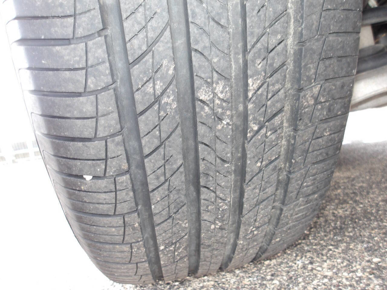 Used 2011 GMC Acadia Denali image 45