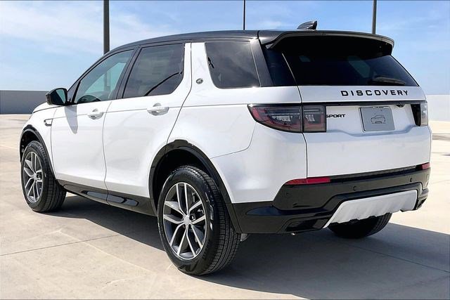 New 2026 Land Rover Discovery Sport Landmark image 3