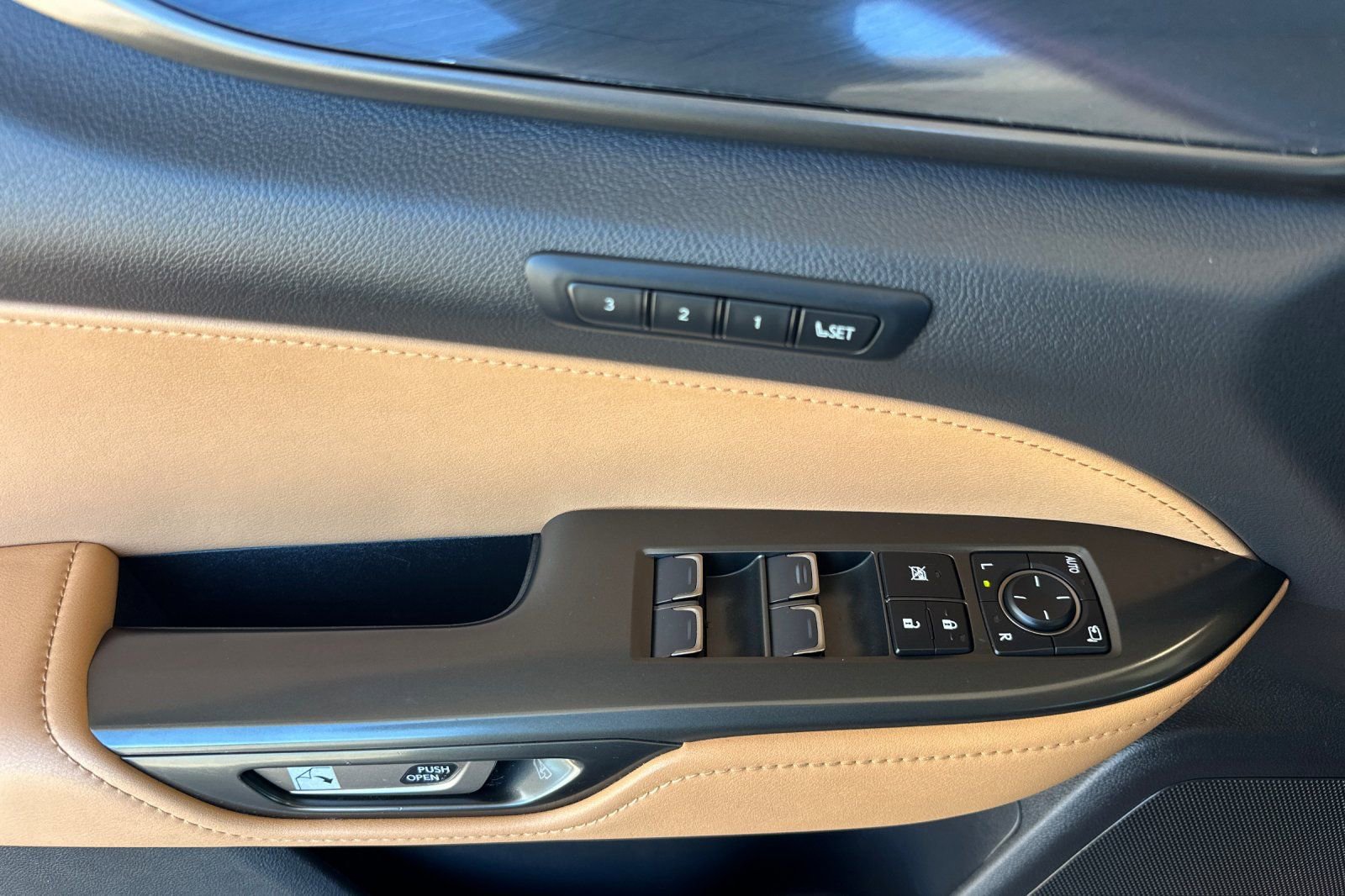Used 2022 Lexus NX 350h AWD image 8