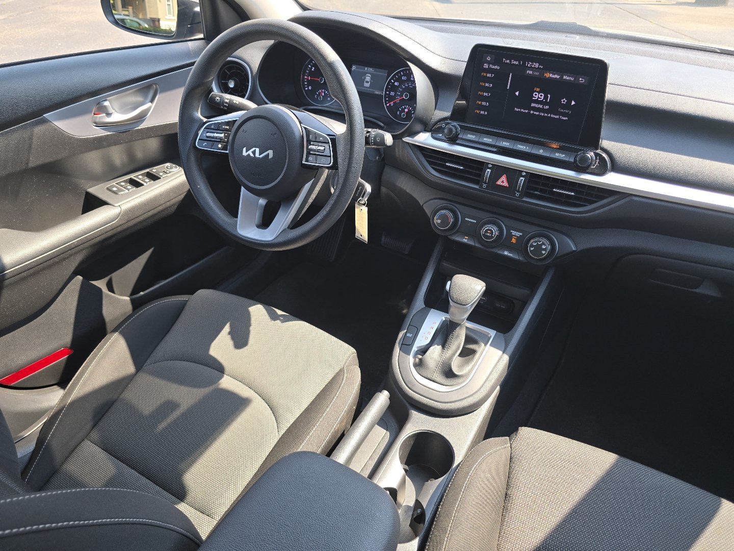 Used 2023 Kia Forte LXS FWD image 27
