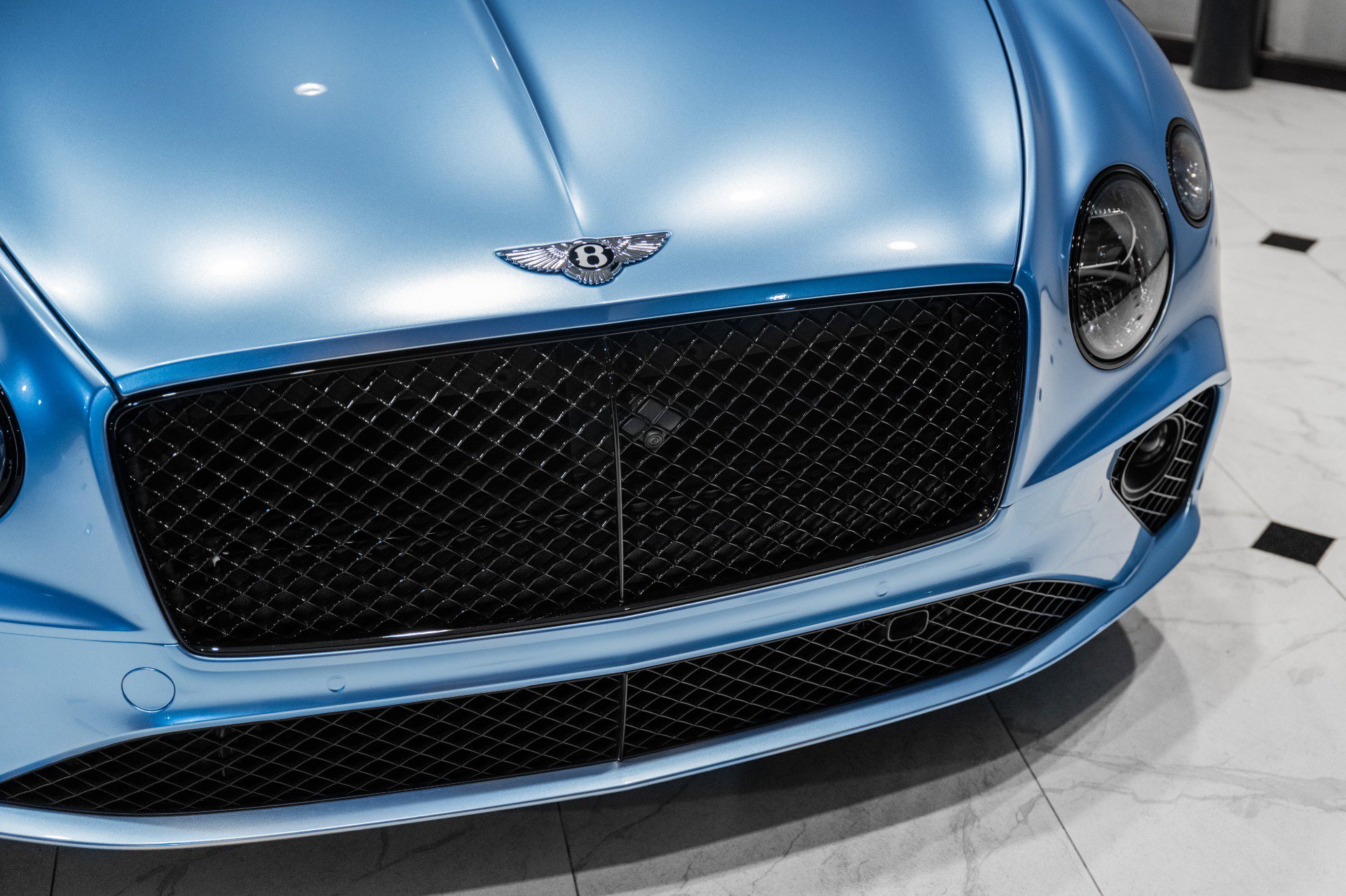 Certified 2022 Bentley Continental GT V8 AWD/4WD image 13