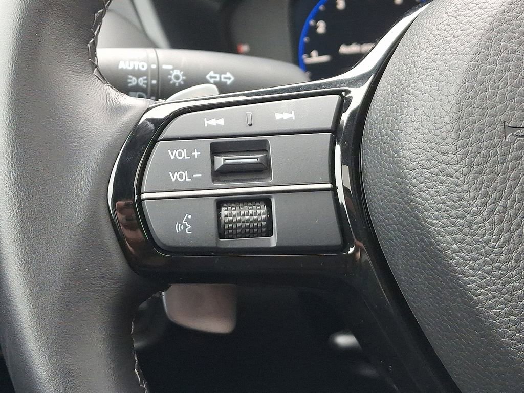 Certified 2025 Acura ADX AWD image 22