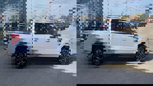 Certified 2022 Ford F150 XLT w/ Equipment Group 302A High image 2