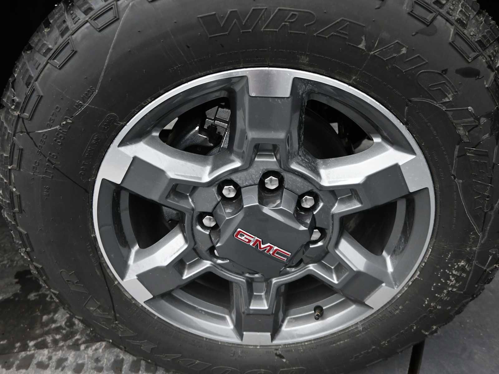 New 2026 GMC Sierra 2500 SLT w/ SLT Premium Package image 29