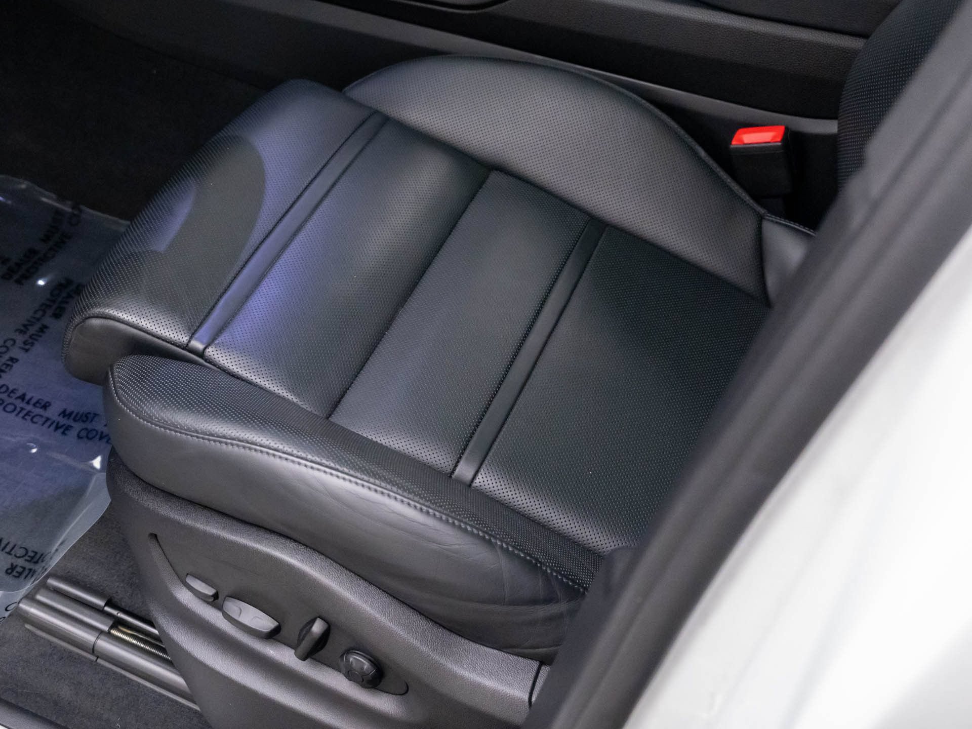Used 2022 Porsche Cayenne Platinum Edition AWD/4WD image 15