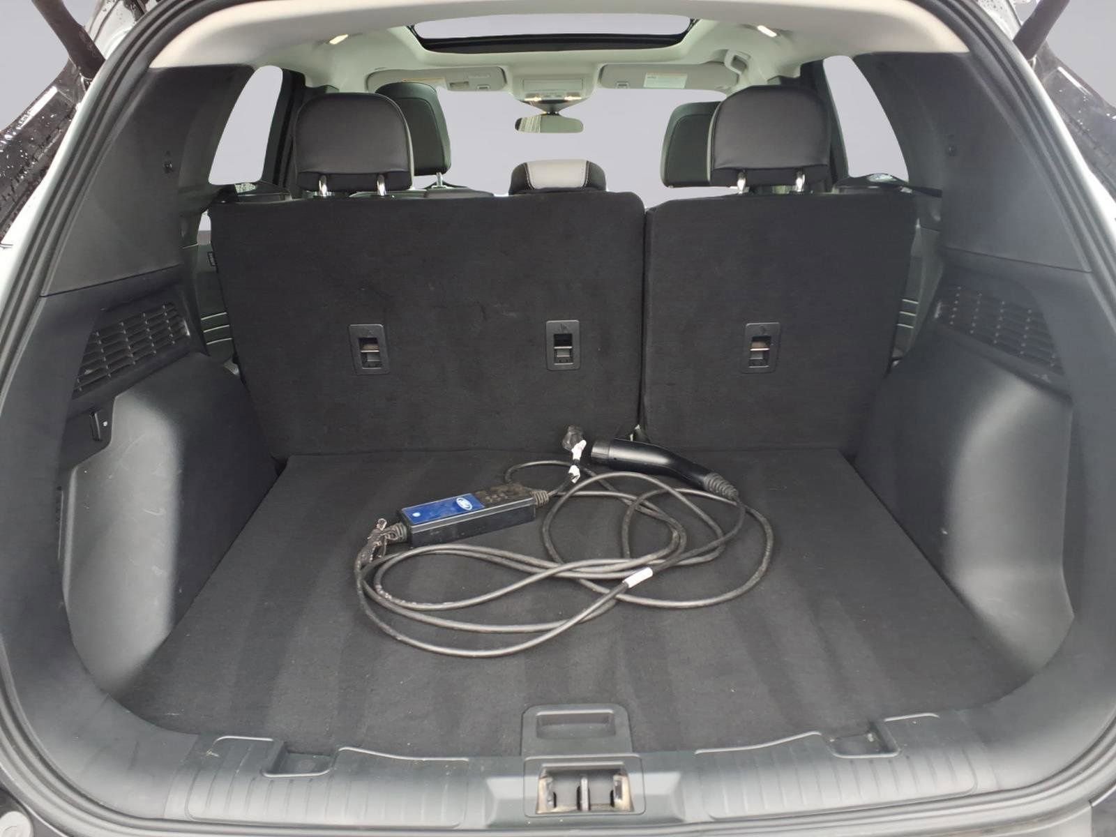 Used 2024 Ford Escape SE w/ PHEV Premium Package image 31