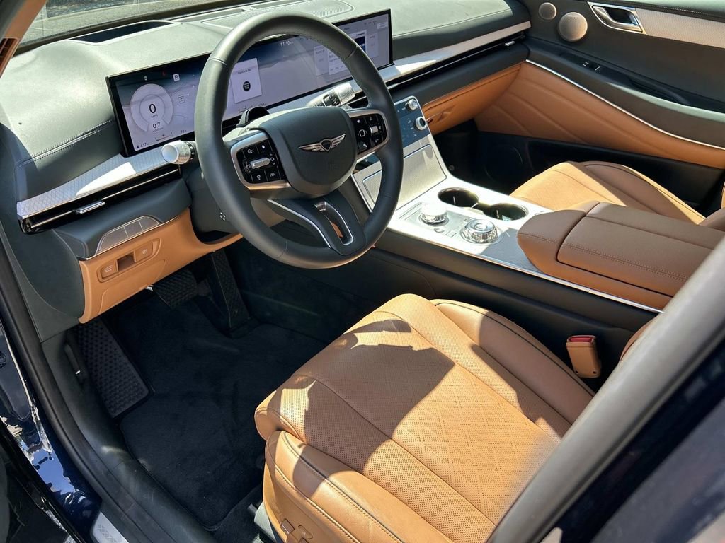 Used 2025 Genesis GV80 3.5T Advanced AWD/4WD image 15