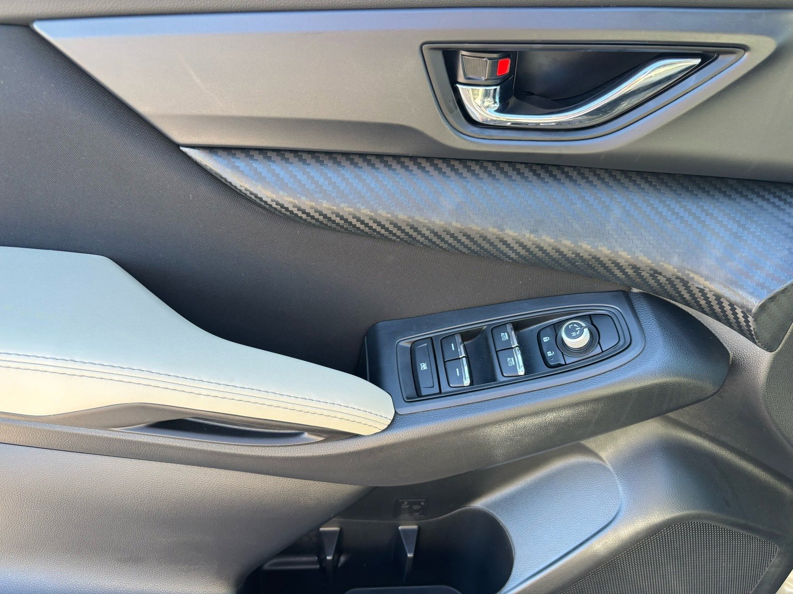 Used 2025 Subaru Ascent Premium w/ Premium Package image 29