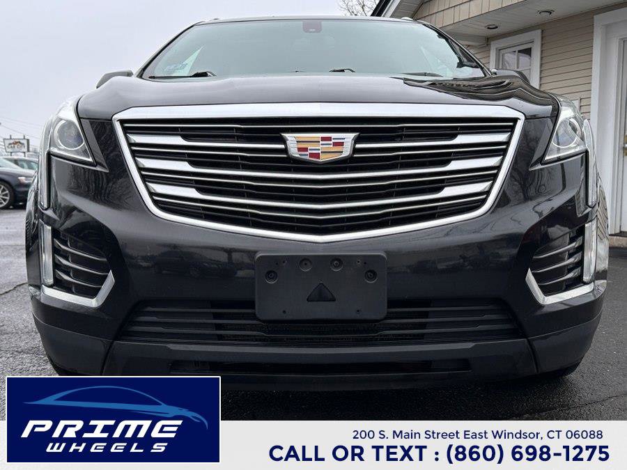 Used 2018 Cadillac XT5 AWD image 2