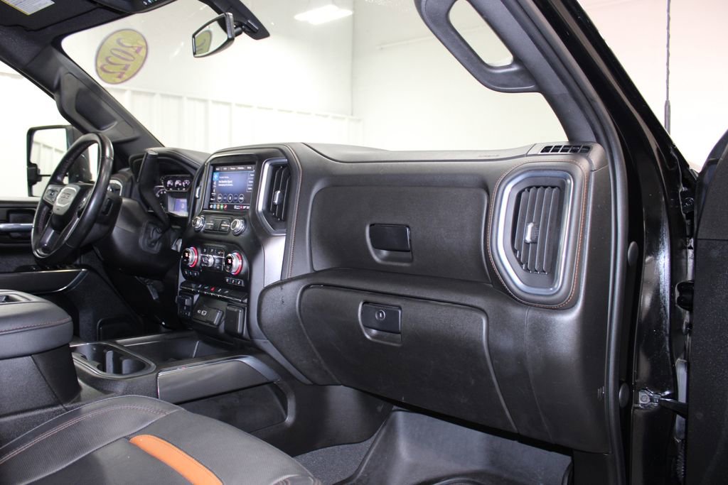 Used 2022 GMC Sierra 2500 AT4 image 34