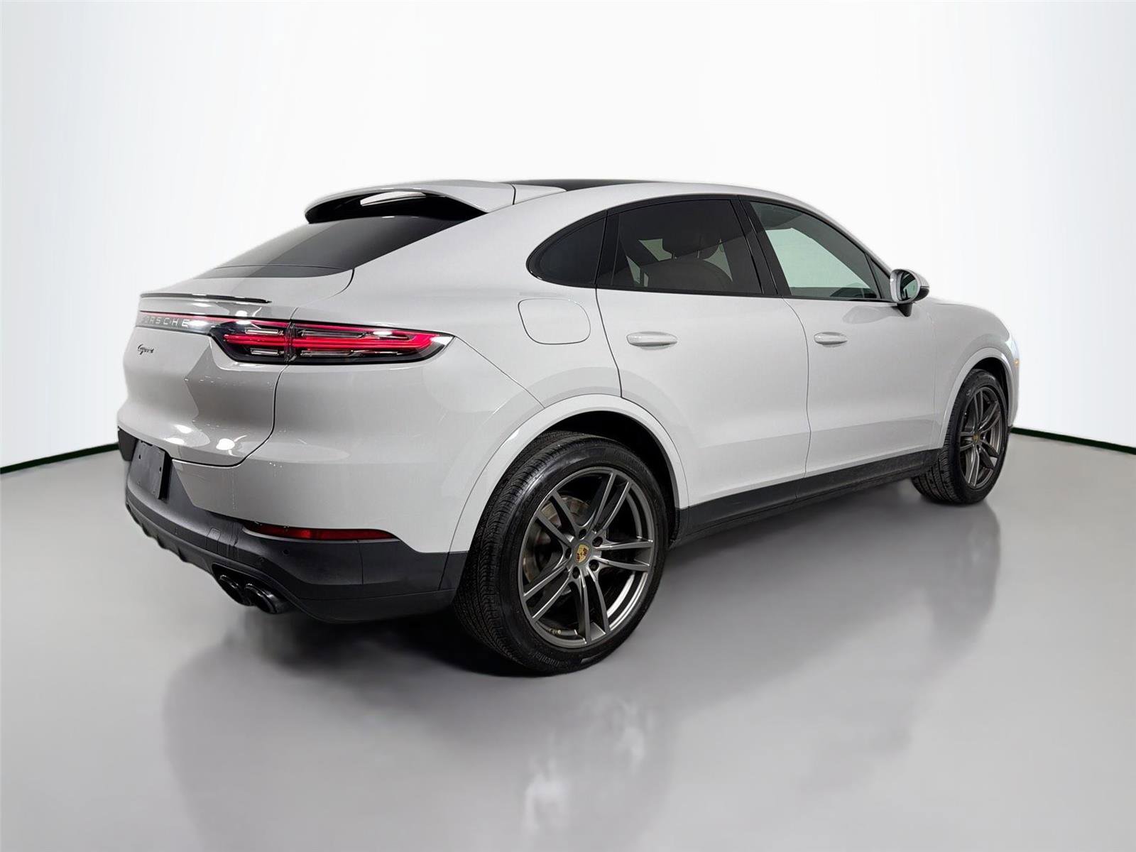 Certified 2022 Porsche Cayenne Platinum Edition AWD/4WD image 7