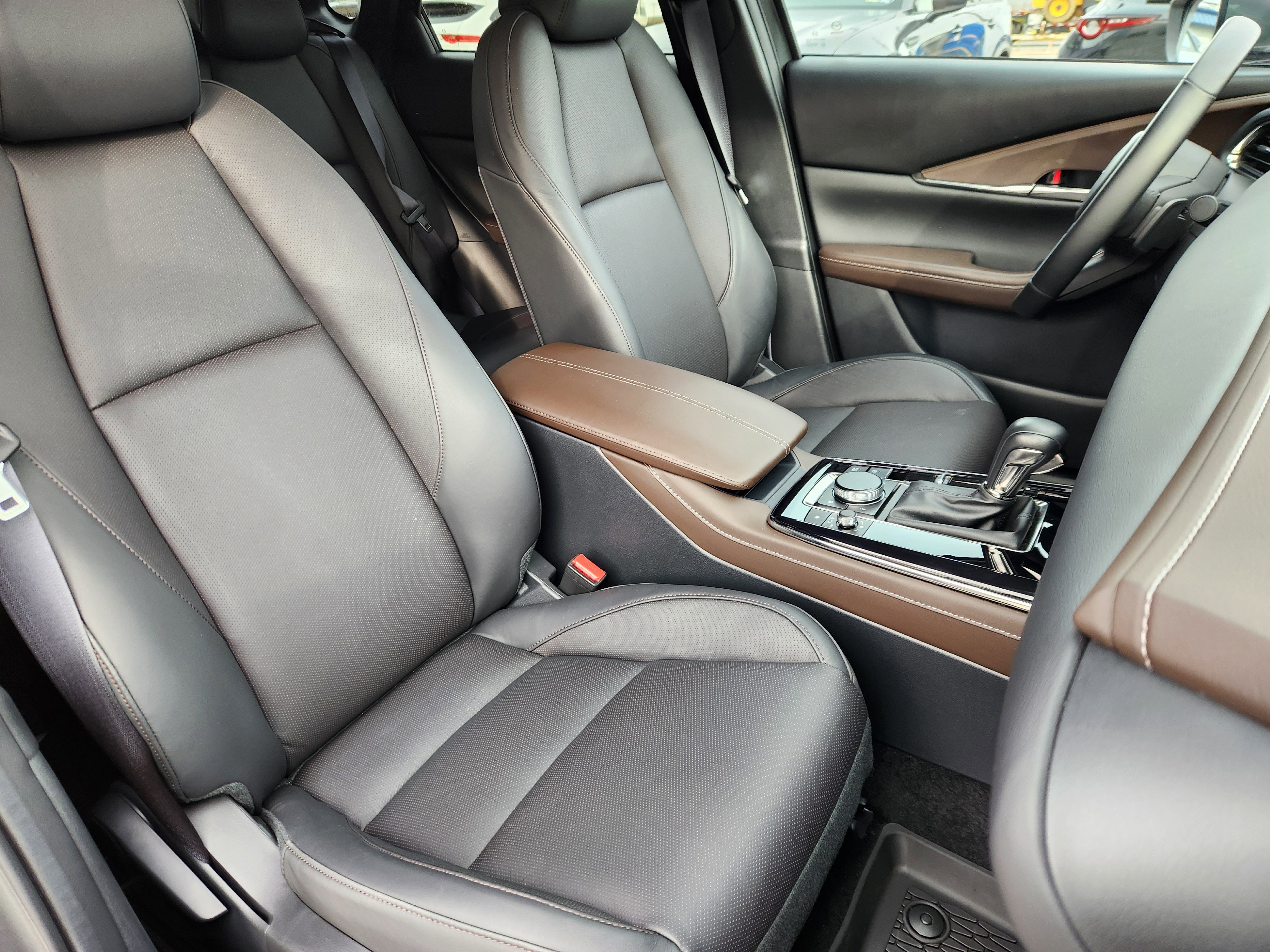 Certified 2025 MAZDA CX-30 AWD 2.5 S w/ Premium Package image 15