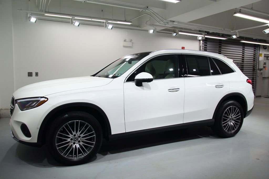 Certified 2026 Mercedes-Benz GLC 300 4MATIC image 3