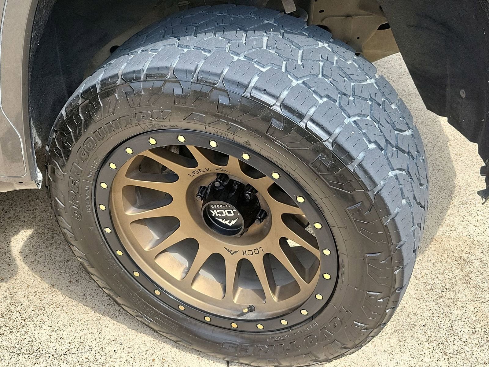 Used 2019 GMC Sierra 1500 AT4 w/ AT4 Premium Package image 33