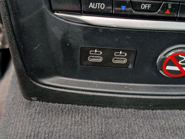 Used 2019 BMW 330i Sedan w/ Convenience Package RWD image 28