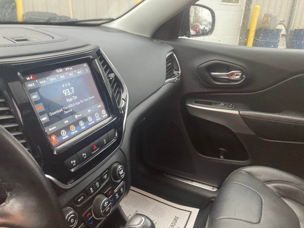 Used 2021 Jeep Cherokee Limited w/ Trailer Tow Group image 16