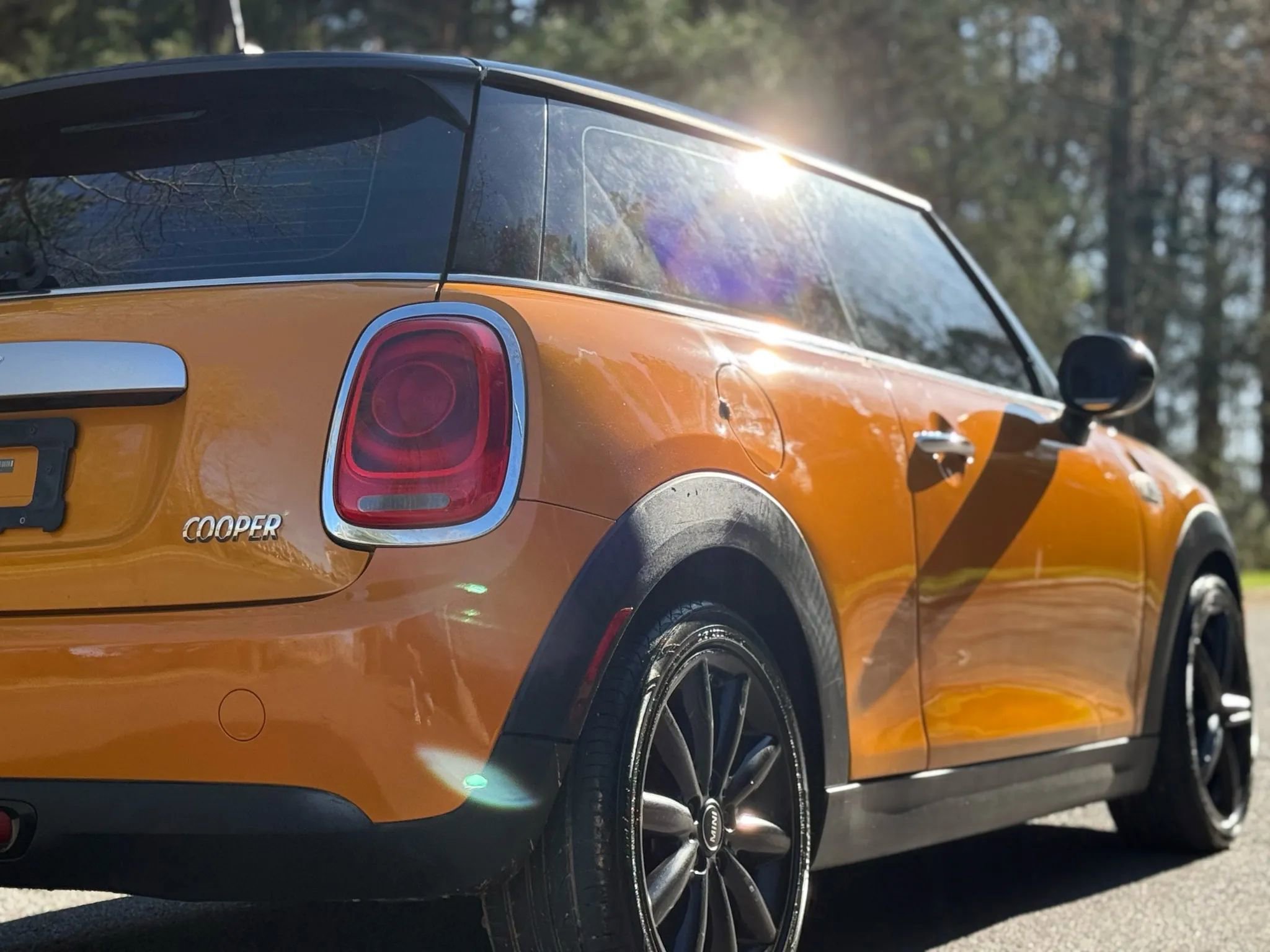 Used 2015 MINI Cooper 2-Door Hardtop image 5