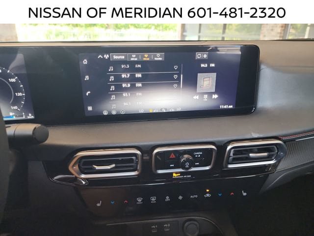 New 2027 Nissan Sentra SR w/ SR Premium Package FWD image 17