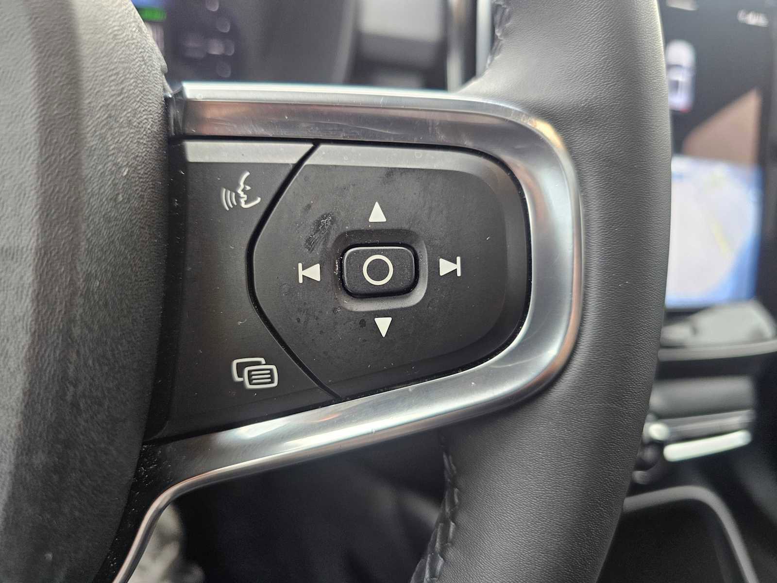 Certified 2023 Volvo XC40 Recharge Plus image 36