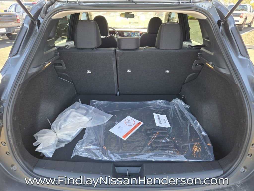 New 2026 Nissan Kicks SV w/ Charging Package FWD image 14