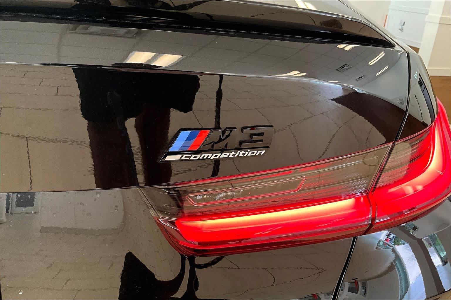Used 2024 BMW M3 Competition RWD image 9